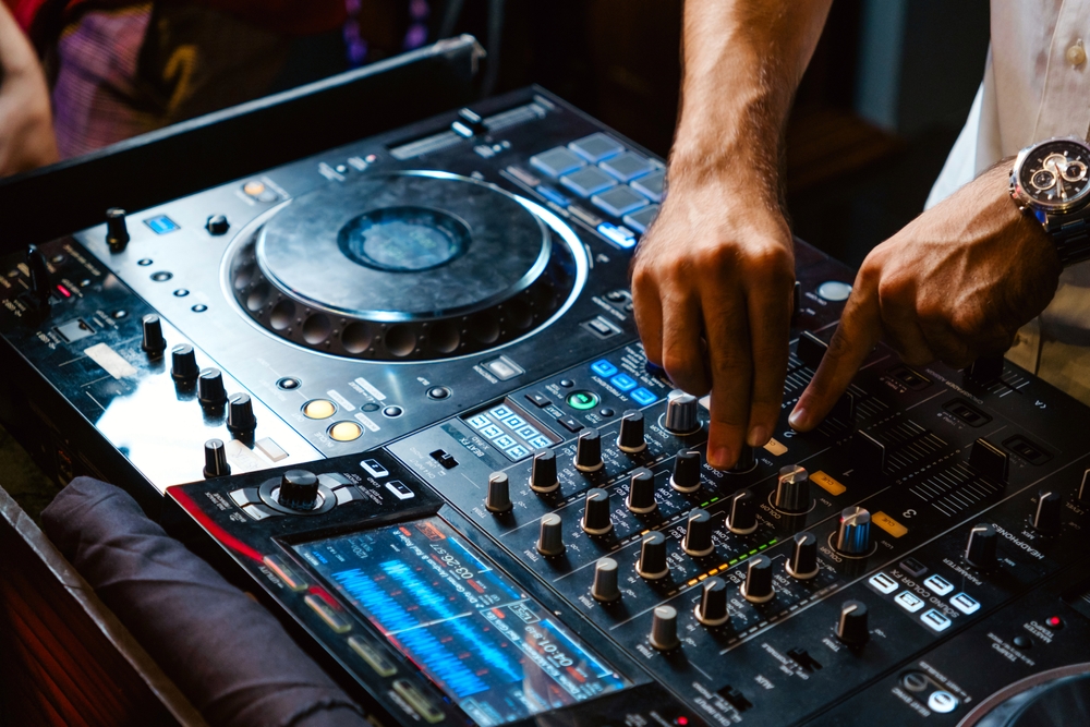 Top DJs and artists bringing the best beats!